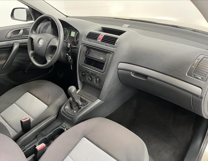 Škoda Octavia 13