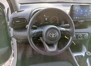 Toyota Yaris 16