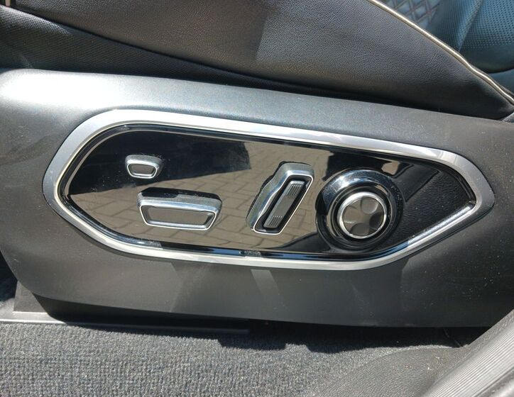 Jeep Grand Cherokee 22
