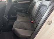Volkswagen Passat 11