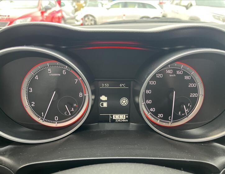 Suzuki Swift 15