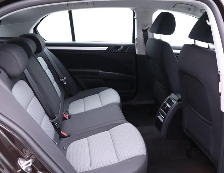 Škoda Superb 15