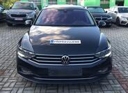 Volkswagen Passat 1
