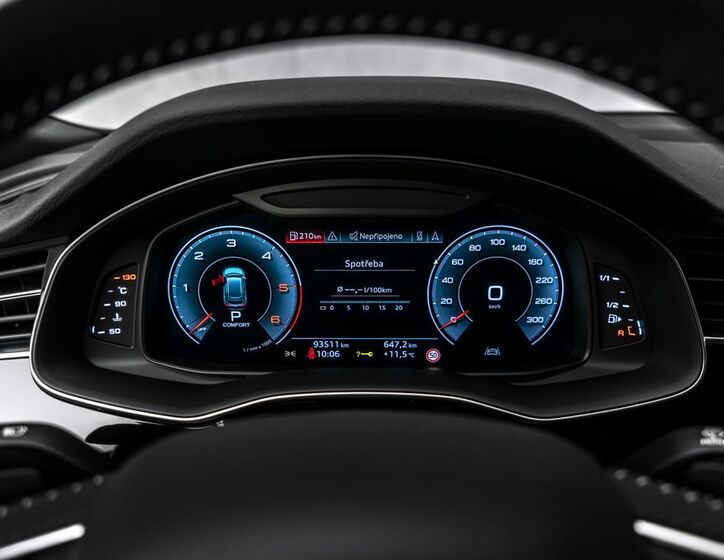 Audi Q8 23