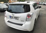 Toyota Verso 5