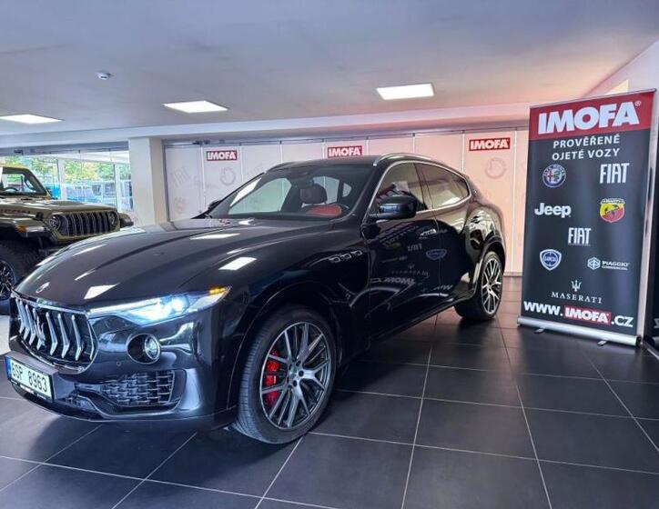 Maserati Levante 3