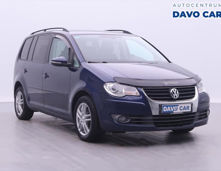 Volkswagen Touran 1