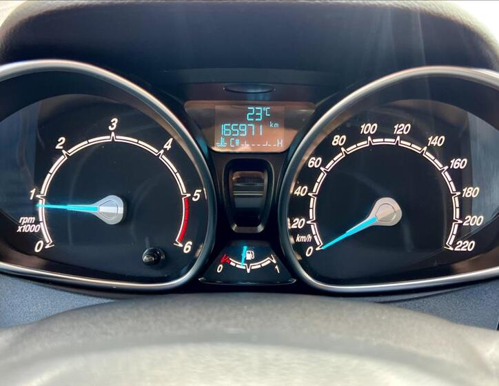 Ford B-MAX 23