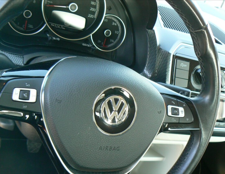 Volkswagen up! 14