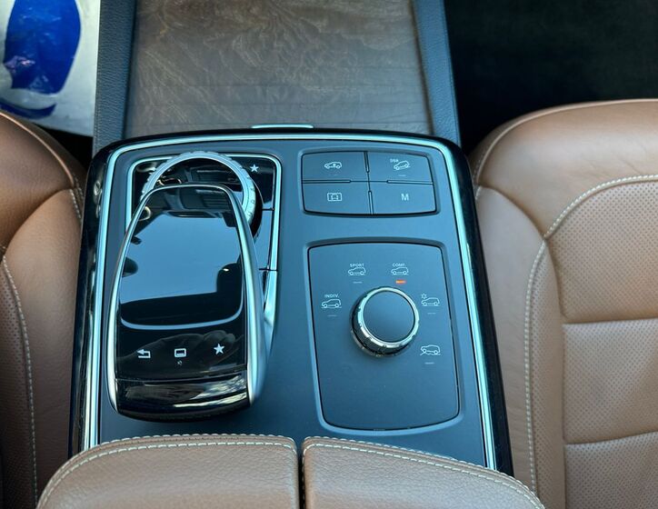 Mercedes-Benz GLS 15