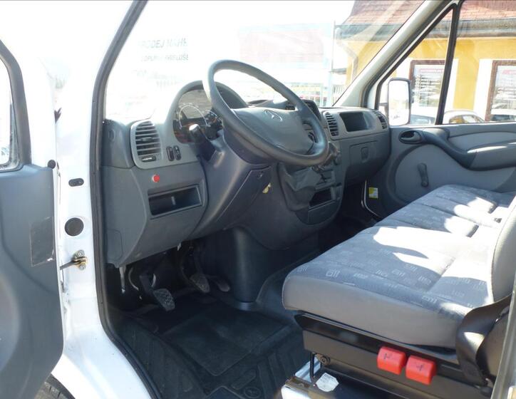 Mercedes-Benz Sprinter 16