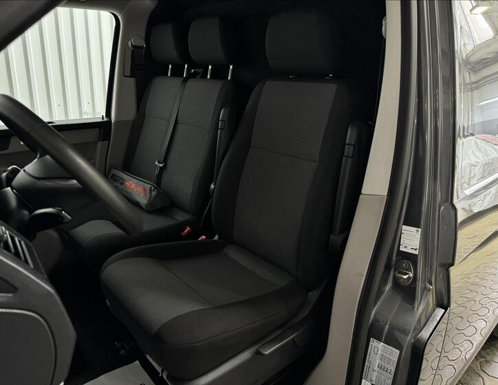 Volkswagen Transporter 23
