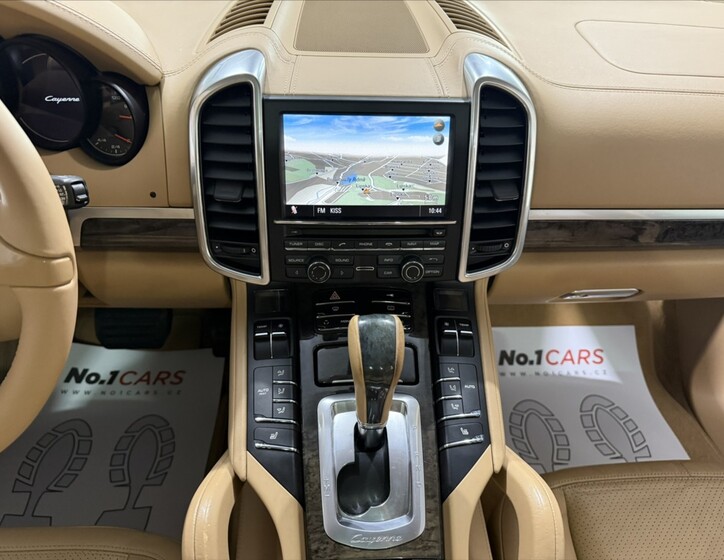 Porsche Cayenne 20
