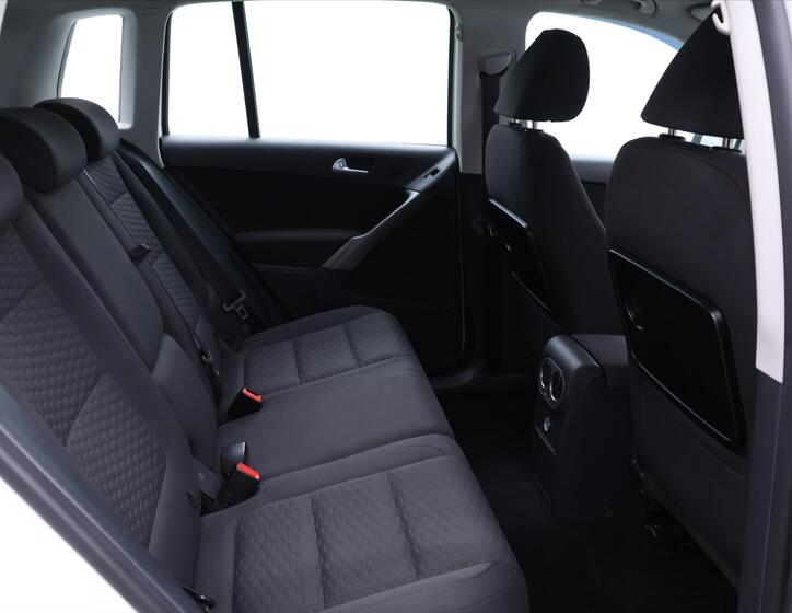 Volkswagen Tiguan 15