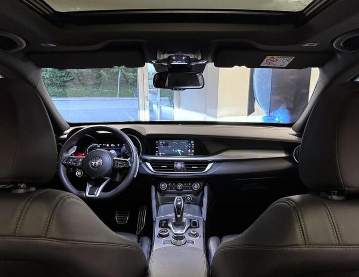 Alfa Romeo Stelvio 22