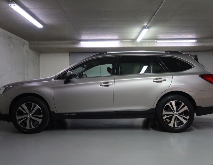 Subaru Outback 8