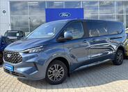 Ford Tourneo Custom 1