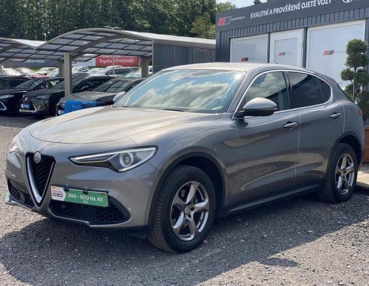Alfa Romeo Stelvio 3