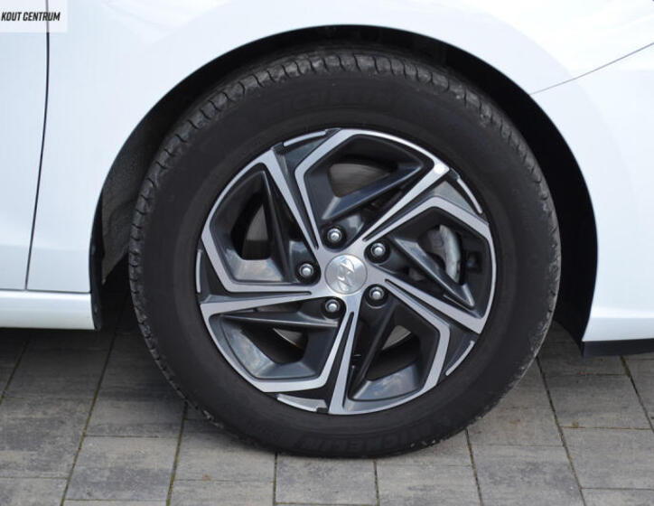 Hyundai i30 10