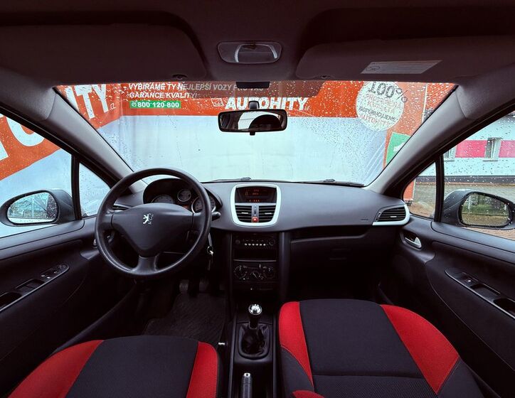 Peugeot 207 13