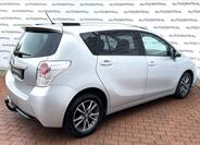 Toyota Verso 4
