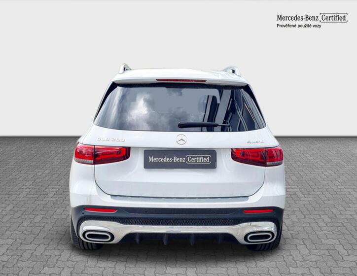 Mercedes-Benz GLB 4
