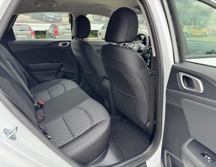 KIA Ceed 29