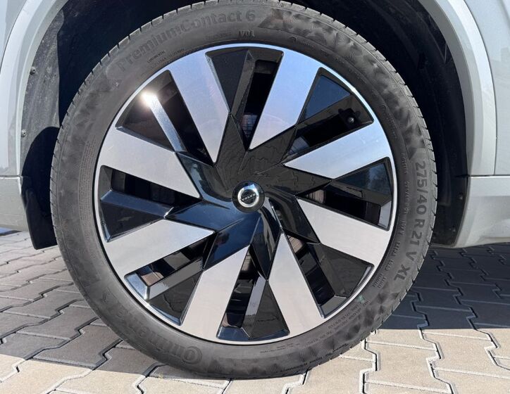 Volvo XC90 15