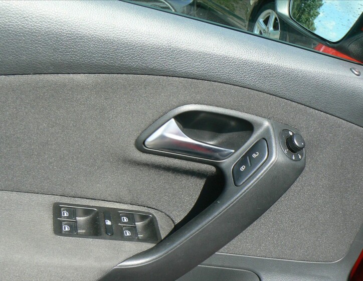 Volkswagen Polo 9