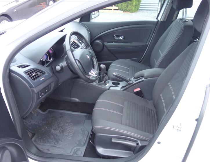 Renault Fluence 10