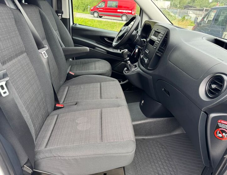 Mercedes-Benz Vito 11