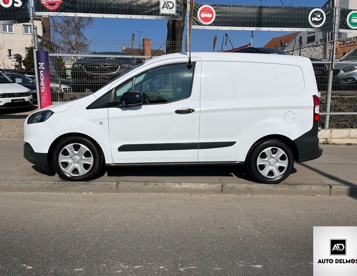 Ford Transit Courier 3