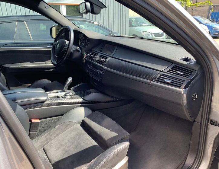 BMW X6 23