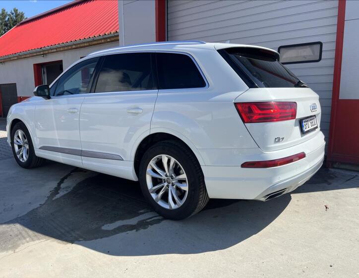 Audi Q7 3