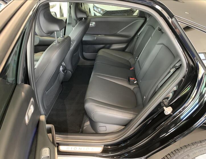 Hyundai Ioniq 6 10