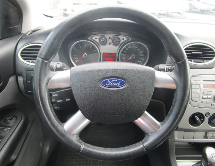 Ford Focus 8