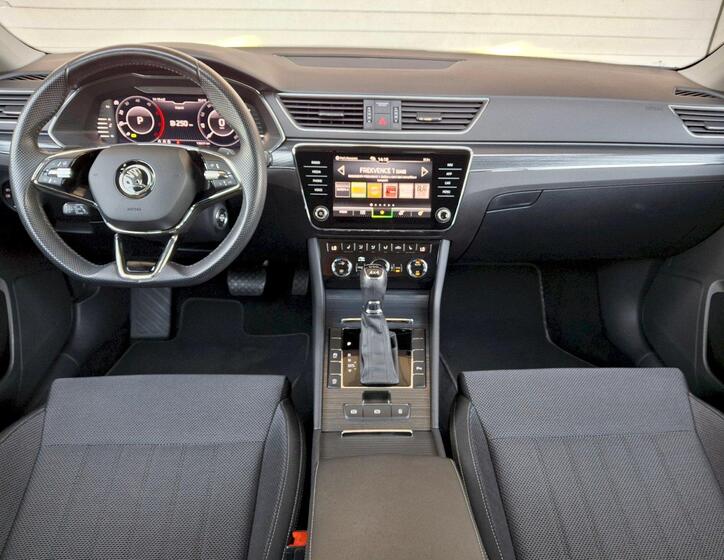 Škoda Superb 5