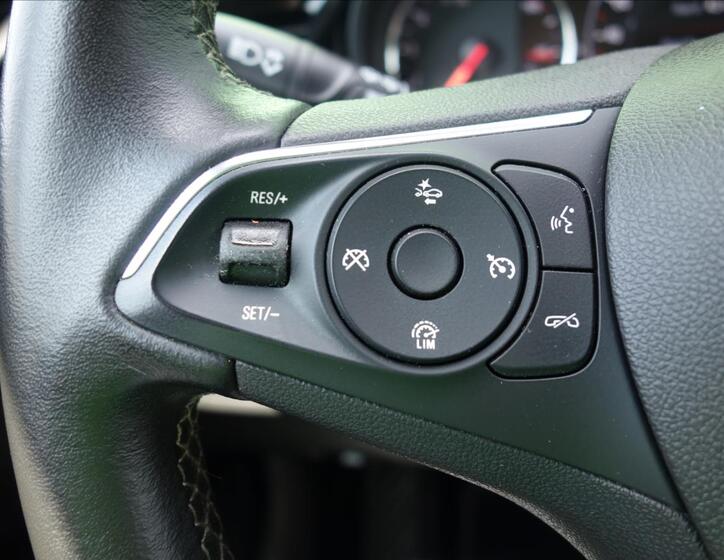 Opel Insignia 26