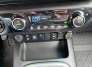 Toyota Hilux 23