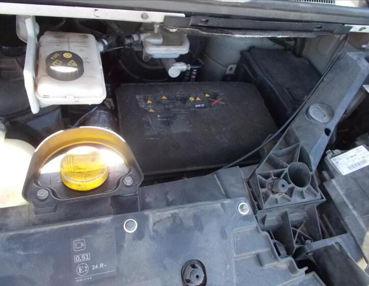 Renault Trafic 32