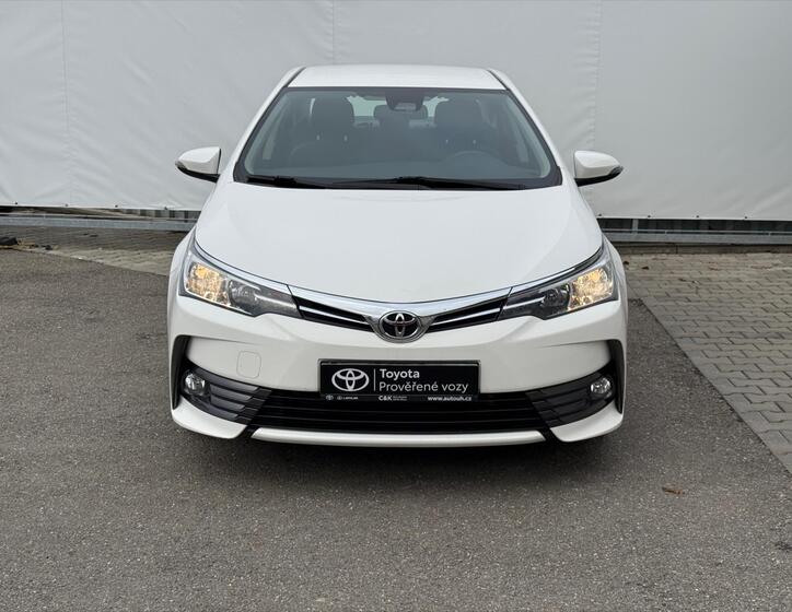 Toyota Corolla 2