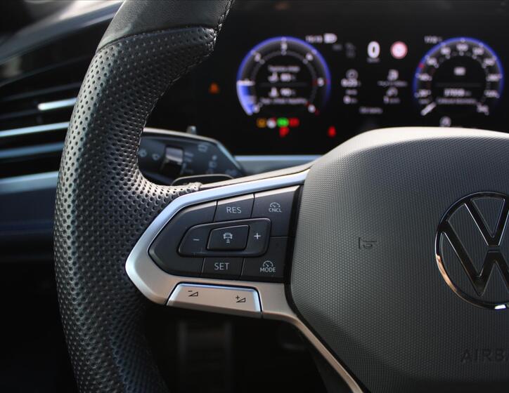 Volkswagen Passat 16