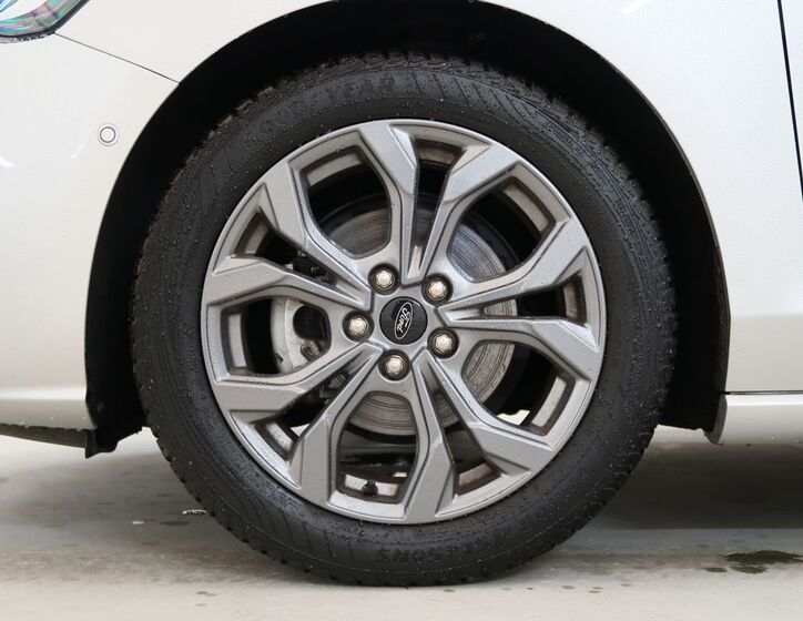 Ford Focus 10