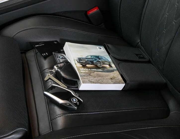 BMW X7 49
