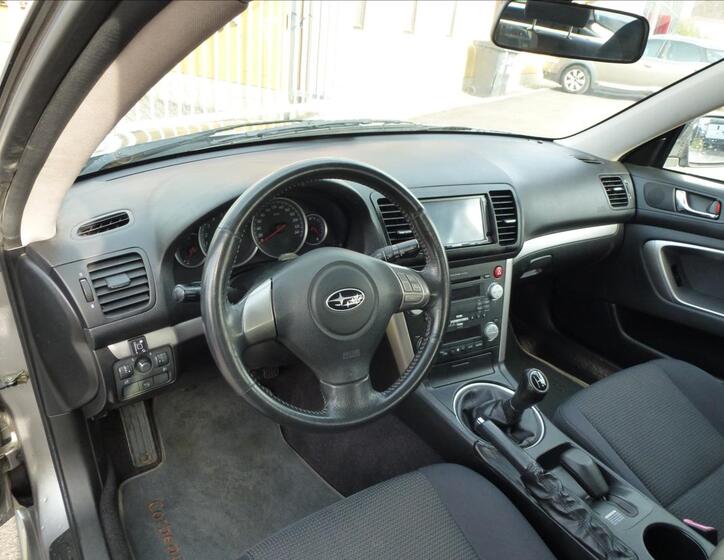 Subaru Legacy 9