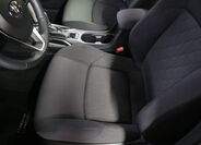 Toyota Corolla Cross 9