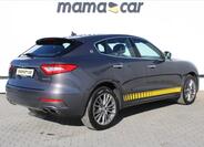 Maserati Levante 7