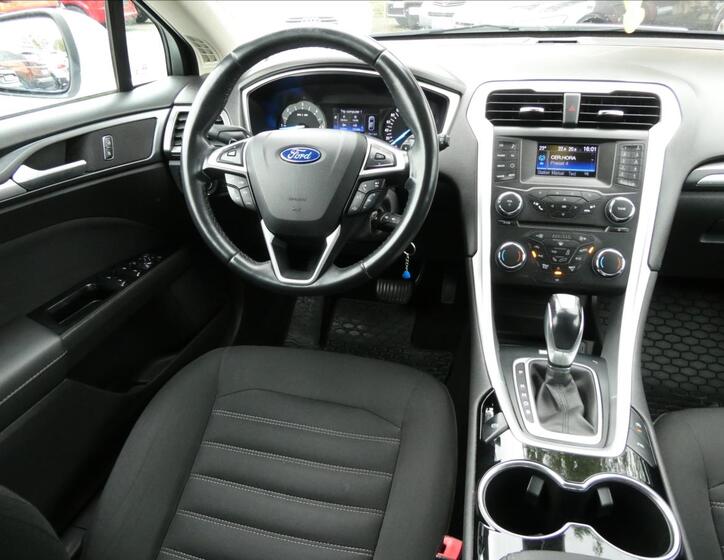 Ford Mondeo 25