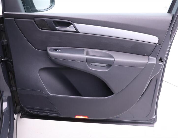 Volkswagen Sharan 13