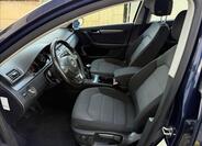 Volkswagen Passat 10